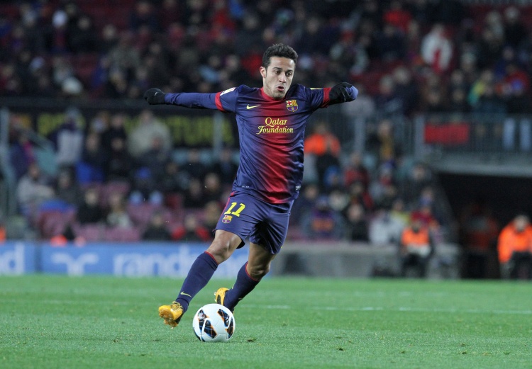 此坚持他回, 差点加盟巴