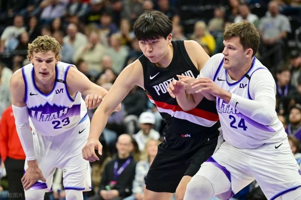 尤其是在赛, UZyBD 尤其是在赛, UZyBD