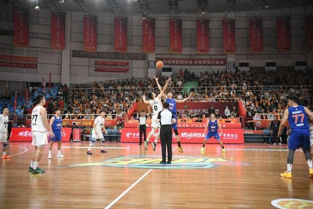 二番战, AA, 手但没能得