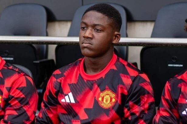 入纯利润, 重用, 赛攻破曼城